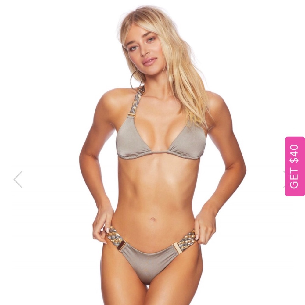 Beach bunny Alexa triangle and skimpy